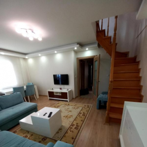 Duplex 4+1 in the city center of Ümraniye
